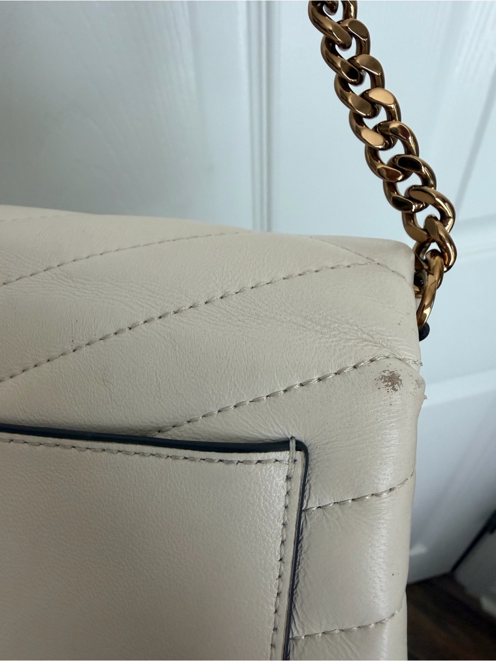 Tory Burch double T Chevron Quilted Kira chain Bag โ Cream with Gold Hardware - Picture 9 of 15